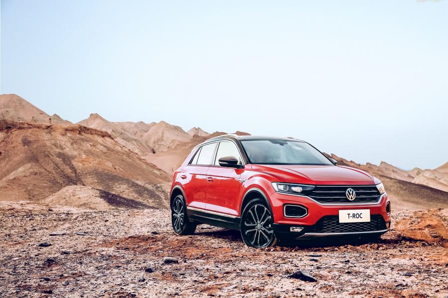  Volkswagen T-Roc 4Motion 2018 года  (CN) (фото 1 из 24)